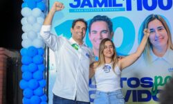 Ouvidor: Evento com Jamil e vereadora Suzana atrai centenas de pessoas e fortalece sua campanha a reeleição Ouvidor: Evento com Jamil e vereadora Suzana atrai centenas de pessoas e fortalece sua campanha a reeleição