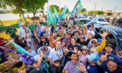 “Não podemos parar no tempo, nem andar para trás”, afirma Daniel Vilela em Porangatu “Não podemos parar no tempo, nem andar para trás”, afirma Daniel Vilela em Porangatu