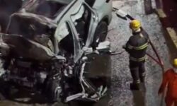Motorista morre após grave acidente entre carro e caminhão na GO-020, em Goiânia Motorista morre após grave acidente entre carro e caminhão na GO-020, em Goiânia
