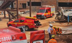 Trabalhador cai em caixa d’água subterrânea e precisa ser retirado por sistema de içamento em Uberlândia