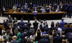 Alcolumbre marca votação da PEC pelo fim da 6×1 para quarta-feira Alcolumbre marca votação da PEC pelo fim da 6×1 para quarta-feira