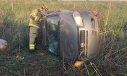 Motorista morre após veículo capotar na GO-139, em Cristianópolis Motorista morre após veículo capotar na GO-139, em Cristianópolis