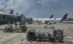 Petrobras reajusta preço médio do querosene de aviação em 11,76% Petrobras reajusta preço médio do querosene de aviação em 11,76%