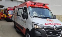 Queda de moto deixa uma pessoa em estado grave em estrada vicinal de Goiandira Queda de moto deixa uma pessoa em estado grave em estrada vicinal de Goiandira