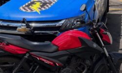 Motocicleta com restrição é recuperada pela PM no Setor Universitário, em Catalão