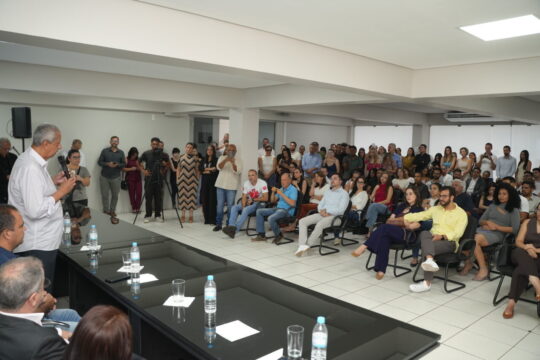 Prefeitura de Catalão dá posse a 56 novos servidores da saúde aprovados em concurso público