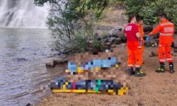 Dois adolescentes morrem afogados na Cachoeira do Sucupira, em Uberlândia Dois adolescentes morrem afogados na Cachoeira do Sucupira, em Uberlândia
