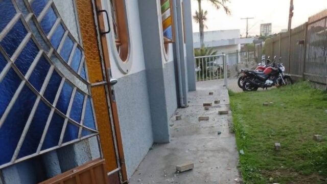 Igreja do Divino Pai Eterno é alvo de vandalismo em Caldas Novas