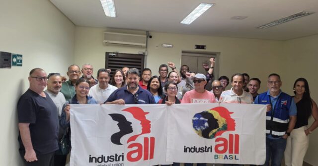 Metabase defende direitos dos trabalhadores e transição energética justa em seminário da mineração