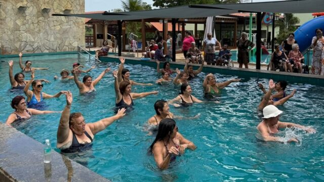 Idosos participam de programação especial no Alpha Clube, em Corumbaíba