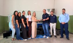 Italac doa 80 equipamentos de informática para escolas municipais de Corumbaíba Italac doa 80 equipamentos de informática para escolas municipais de Corumbaíba