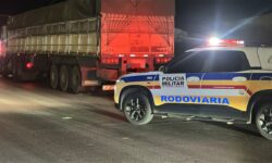 Polícia Rodoviária prende motorista e apreende semirreboque com suspeita de adulteração em Araguari Polícia Rodoviária prende motorista e apreende semirreboque com suspeita de adulteração em Araguari