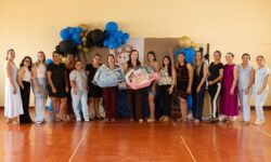 Cumari reúne mães em encontro com troca de experiências e entrega de kits Cumari reúne mães em encontro com troca de experiências e entrega de kits
