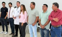 Ouvidor realiza mais de 200 consultas oftalmológicas e 100 exames de PSA pelo programa Saúde em Dia Ouvidor realiza mais de 200 consultas oftalmológicas e 100 exames de PSA pelo programa Saúde em Dia