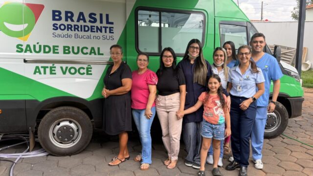 Davinópolis inicia projeto de saúde bucal nas escolas com atendimento em van odontológica