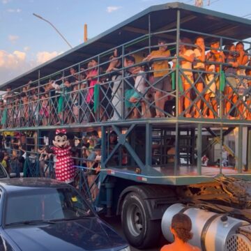 Vereadora Suzana realiza festa do Dia das Crianças com Carreta Furacão em Ouvidor