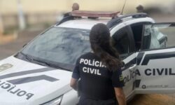 Polícia apreende cinco armas e mais de 2,5 mil munições durante investigação de violência doméstica em Luziânia Polícia apreende cinco armas e mais de 2,5 mil munições durante investigação de violência doméstica em Luziânia