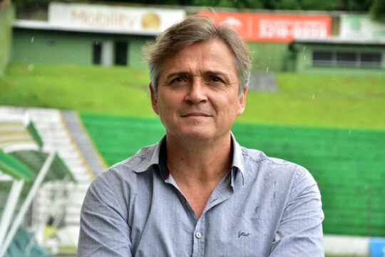 CRAC anuncia Luis Carlos Winck como técnico para o Campeonato Goiano de 2027