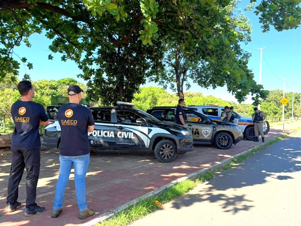 Operação ‘Renascer Lagoinha’ cumpre 15 mandados e mira organização criminosa ligada ao tráfico de drogas em Uberlândia Operação ‘Renascer Lagoinha’ cumpre 15 mandados e mira organização criminosa ligada ao tráfico de drogas em Uberlândia